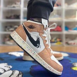 Air Jordan 1 SE Mid Brushstroke Paint Splatter